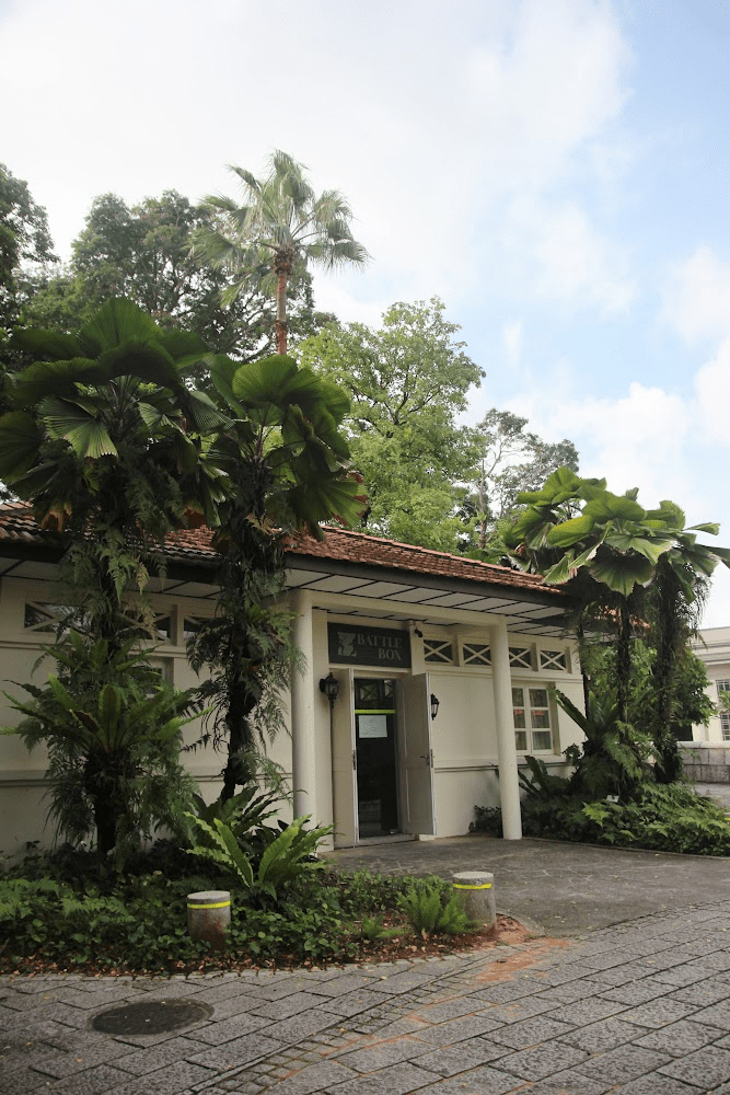 Free walking guide Fort Canning Singapore