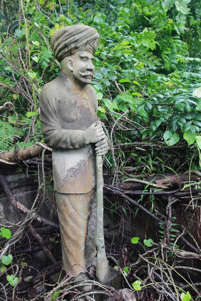 Singapore Hiking Trail The Mysterious Bukit Brown Cemetery