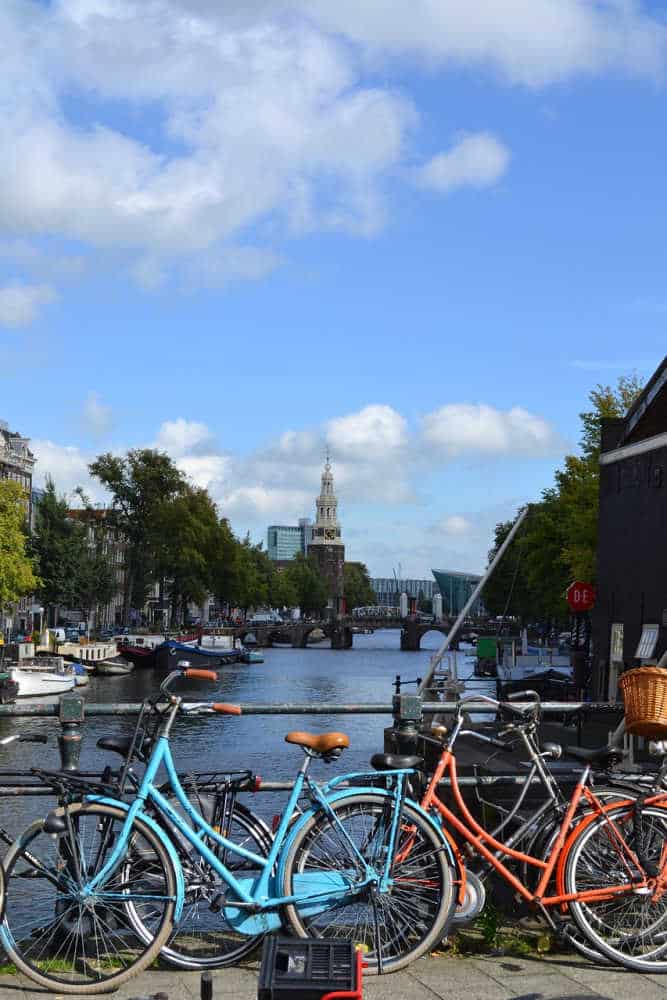 Explore the Canals of Amsterdam Tour by Foot