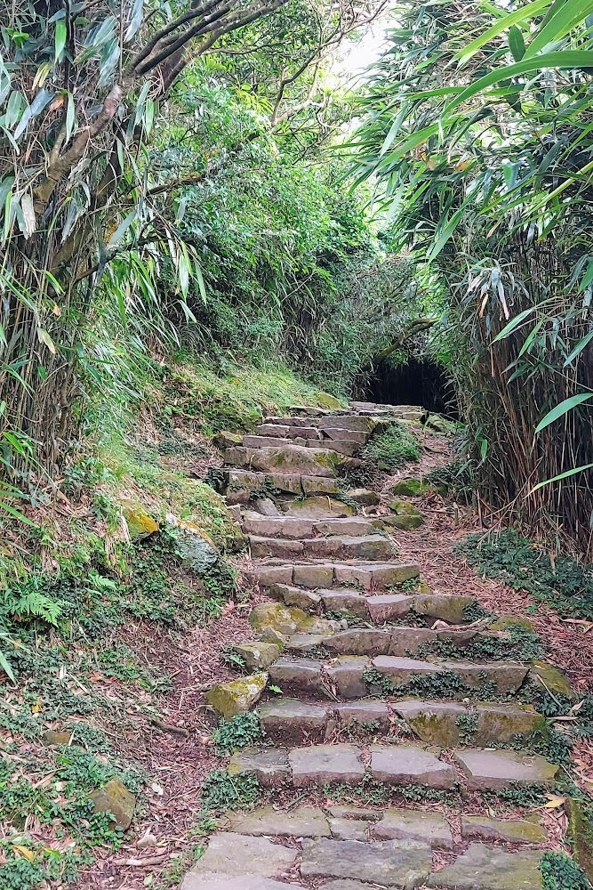 Xiaoyoukeng hike in Yangmingshan National Park Taiwan Mount Qixing Trail 