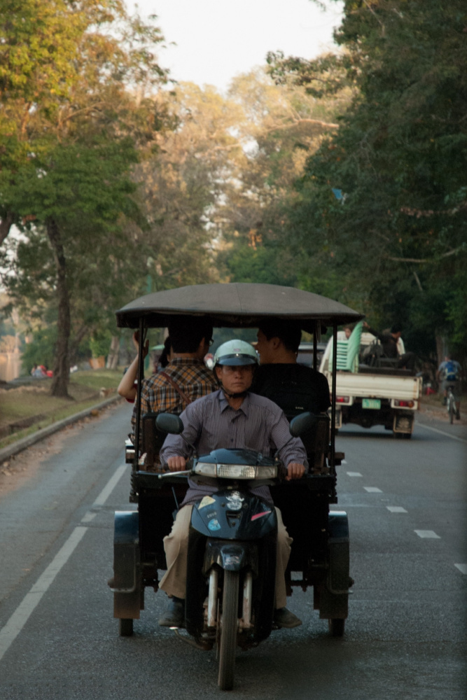 Tuk Tuk driver in Ankor Wat surroundings