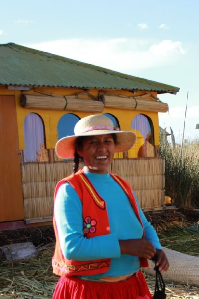 Dormir con una familia de los Uros en las islas flotantes del lago Titicaca-1