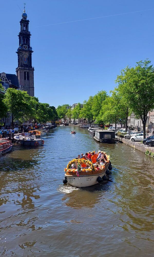 Wander Through Jordaan’s Cafés and Quiet Streets