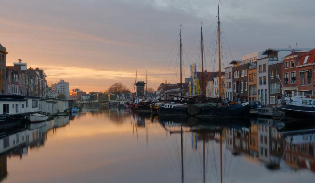 Leiden – Canals, Museums and a Taste of Old Holland